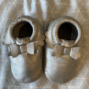 Freshly Picked Silver bow moccasins 4